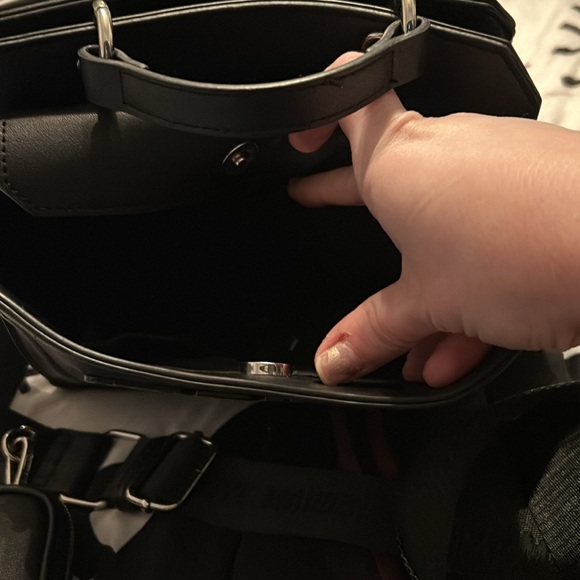 Steve Madden Skull Handbag - Picture 4 of 6